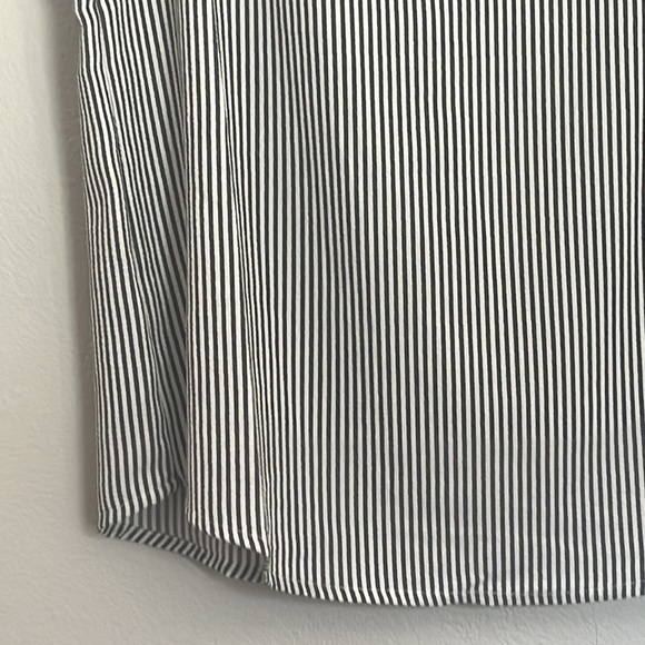 Monteau Pinstripe Blouse Size M - Picture 3 of 6